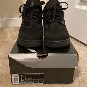 Jordan Retro 4 Size 6.5 Youth